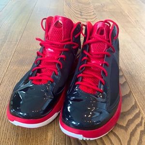 Jordan Aero Flight Black/Gym Red-White